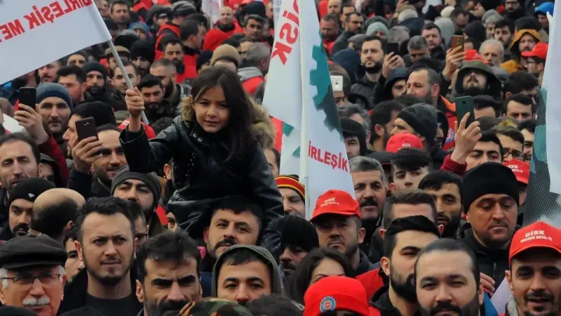 DİSK çağrısıyla işçiler 21 Aralık’ta Gebze Kent Meydanı’nda buluşacak!