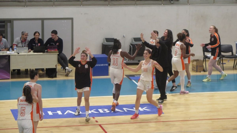 DARICA’NIN ALTIN KIZLARI MERSİN BASKETBOL’U 87-79 MAĞLUP ETTİ