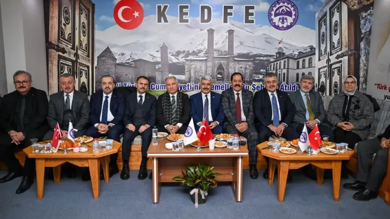 Efkan Ala, Kocaeli’de Erzurum Dernekleri’ni Ziyaret Etti!