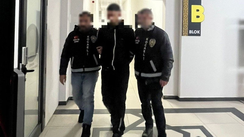 Kocaeli'de otoparkta çıkan kavgada arkadaşını öldüren zanlı tutuklandı