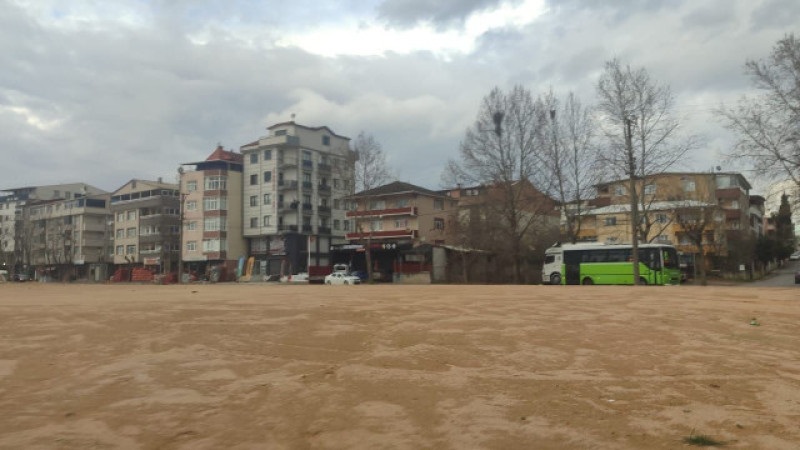 Sultan Orhan’da eski hal alanı için otopark çağrısı