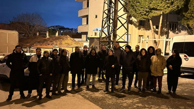 Gebze’de Gece Yarısı Elektrik Kesintisi Mahalleliyi Sokağa Döktü