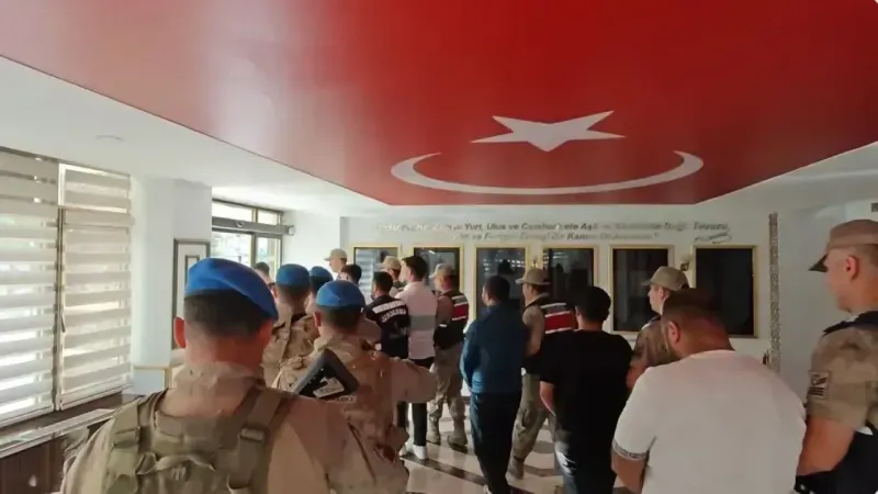 Emniyet çetelere nefes aldırmadı